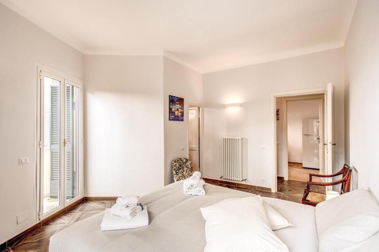 Cavour Attic With Terrace Apartment Roma Ngoại thất bức ảnh