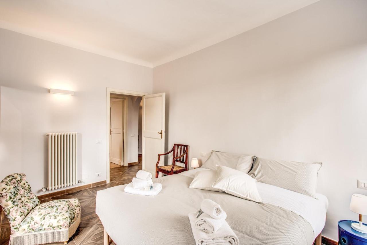 Cavour Attic With Terrace Apartment Roma Ngoại thất bức ảnh