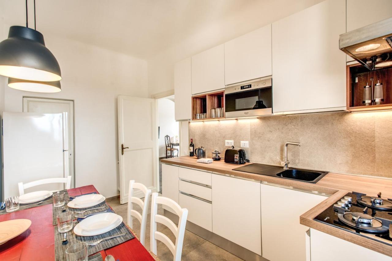 Cavour Attic With Terrace Apartment Roma Ngoại thất bức ảnh