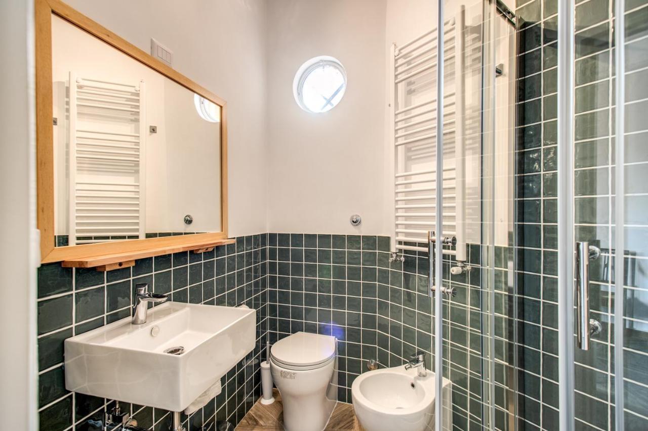 Cavour Attic With Terrace Apartment Roma Ngoại thất bức ảnh